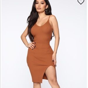Tan/orange knit midi dress with slit
